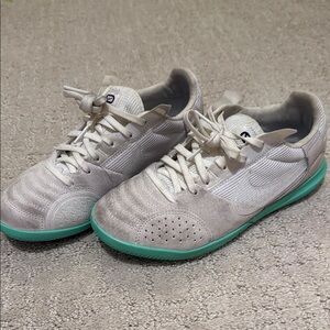 Kids White and teal indoor soccer Sneakers